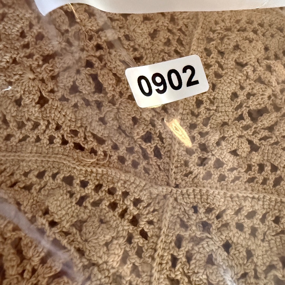 Vintage Handmade Crochet Lace Antimacassar Chair Set Beige Floral 3 Piece - Picture 9 of 9